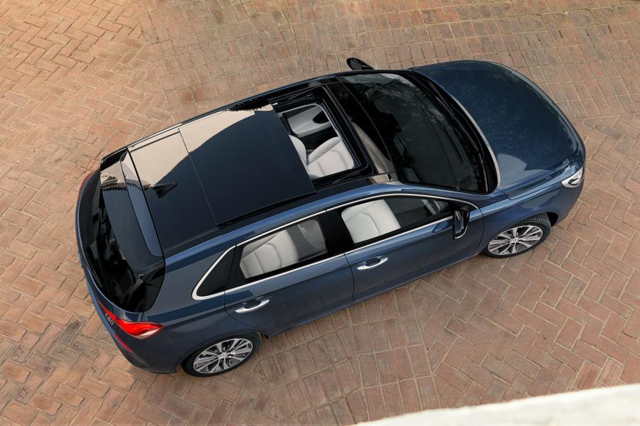  Hyundai i30 2017 года  (фото 31 из 43)